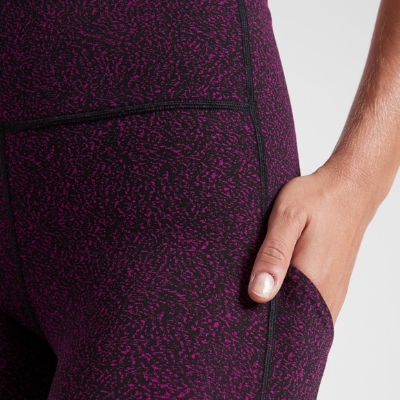 ATHLETA ultimate stash textured tight leggings 7/8 size XXS - Picture 2 of 7